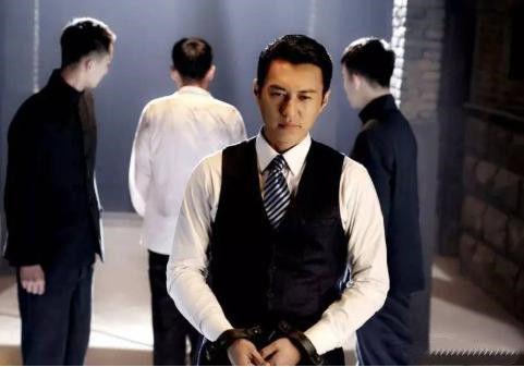 圈内爆料靳东是谁啊,揭秘娱乐圈神秘人物背后的故事 第3张 圈内爆料靳东是谁啊,揭秘娱乐圈神秘人物背后的故事 第3张